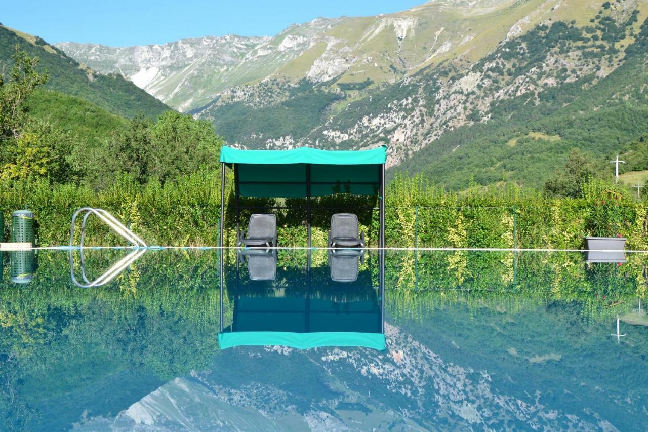 La Baita Di Pilato Montemonaco Eksteriør billede
